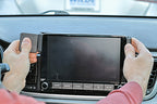 Brodit ProClip 855990 voor Kia Rio 2022-2024 - montagepositie op dashboard