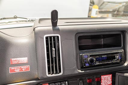 Brodit ProClip 856016 voor Freightliner M2 Business Class 2023-2026, Freightliner M2 112 2023-2026 e.a. - montagepositie op dashboard