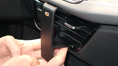Brodit ProClip 856027 voor Volkswagen Passat 2024-2026 - detail van dashboardmontage