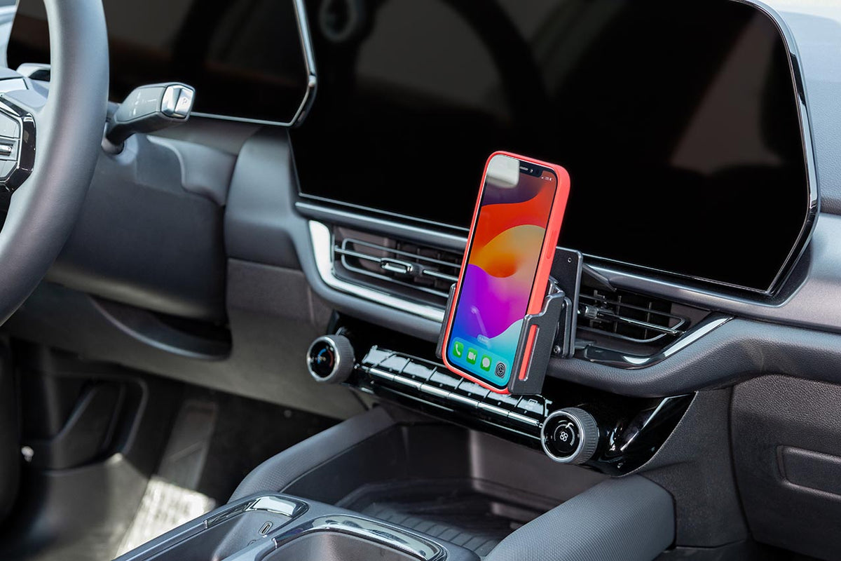 Brodit ProClip 856102 voor Chevrolet Equinox EV 2024-2026 - montagefoto 10