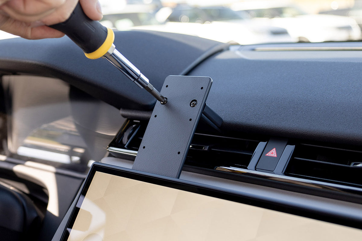Brodit ProClip 856105 voor Land Rover Range Rover Velar 2024-2026 - detail van dashboardmontage