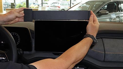Brodit ProClip 856109 voor Skoda Kodiaq 2024-2026 - montagepositie op dashboard