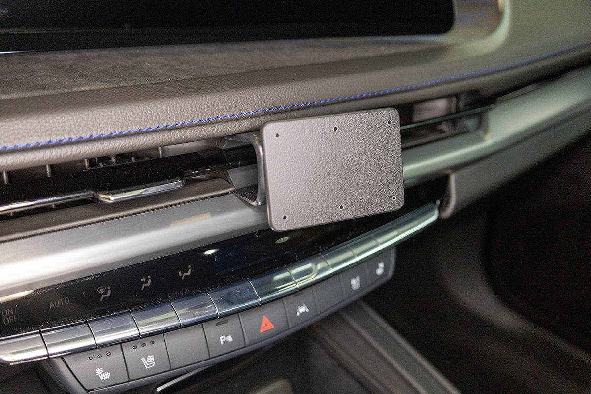 Brodit ProClip 856145 voor Cadillac XT4 2024-2026 - detail van dashboardmontage