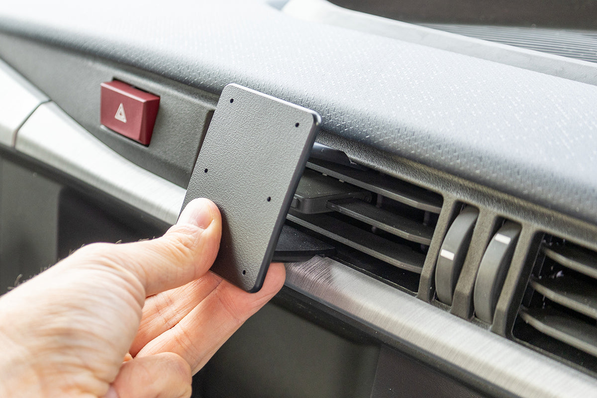 Brodit ProClip 856155 voor Volvo VNL series 2025-2026 - ProClip geplaatst in het voertuig