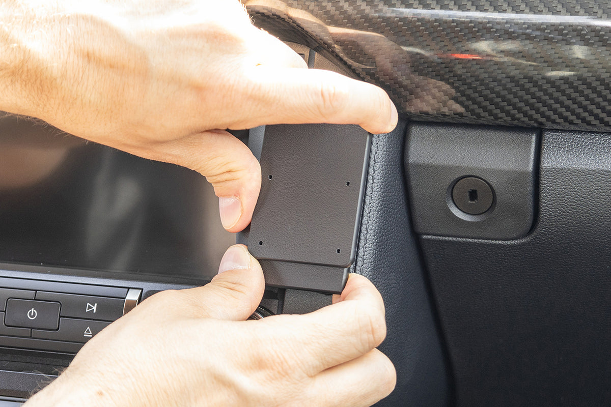 Brodit ProClip 856162 voor Ford Mustang 2015-2023 - ProClip geplaatst in het voertuig