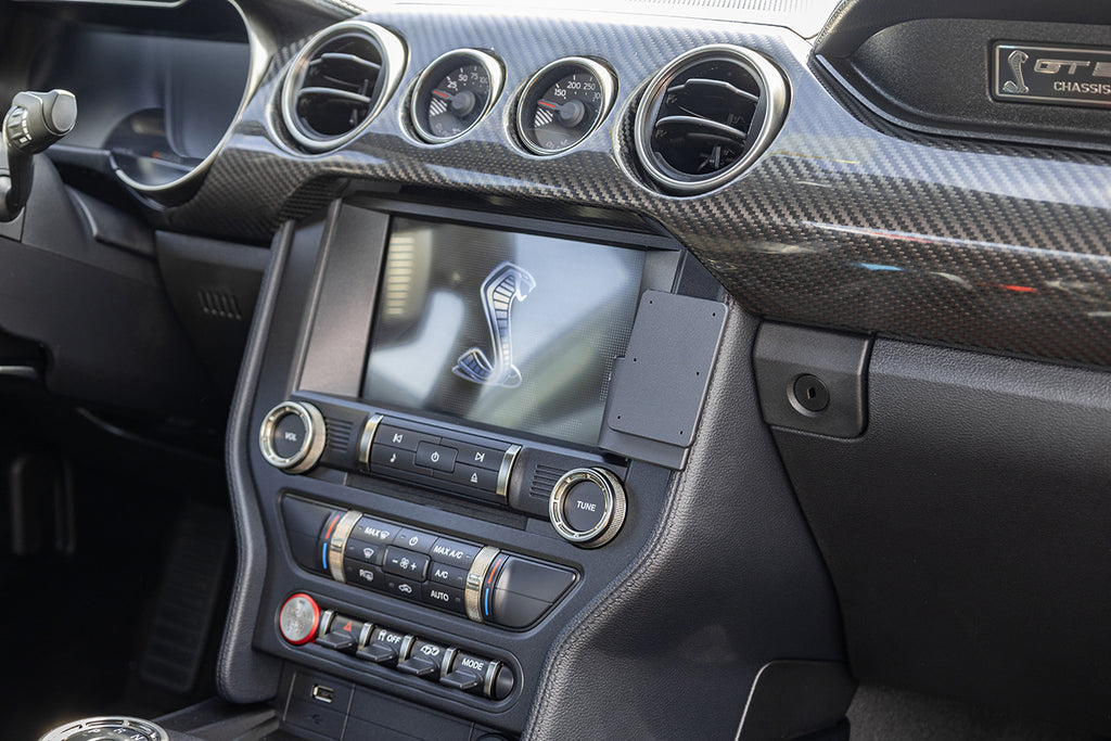 Brodit ProClip 856162 voor Ford Mustang 2015-2023 - detail van dashboardmontage