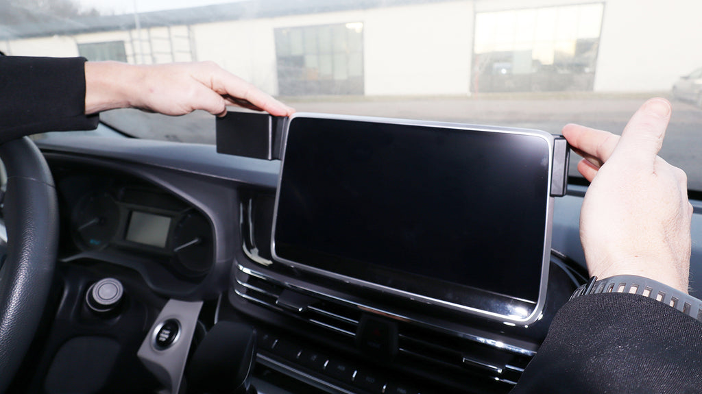 Brodit ProClip 856166 voor Maxus e-Deliver 9 2021-2026 - ProClip geplaatst in het voertuig