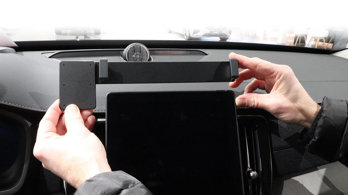 Brodit ProClip 856172 voor Volvo XC90 2025-2026 - montagepositie op dashboard
