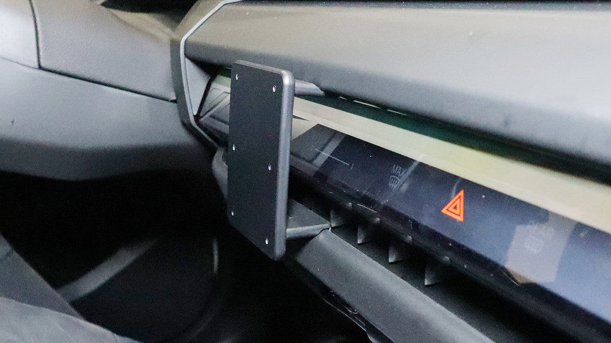 Brodit ProClip 856181 voor BMW X3 2025-2026 - detail van dashboardmontage