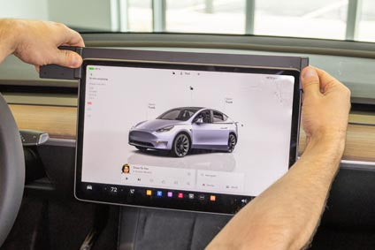 Brodit ProClip 856208 voor Tesla Model Y 2025-2026 - detail van dashboardmontage