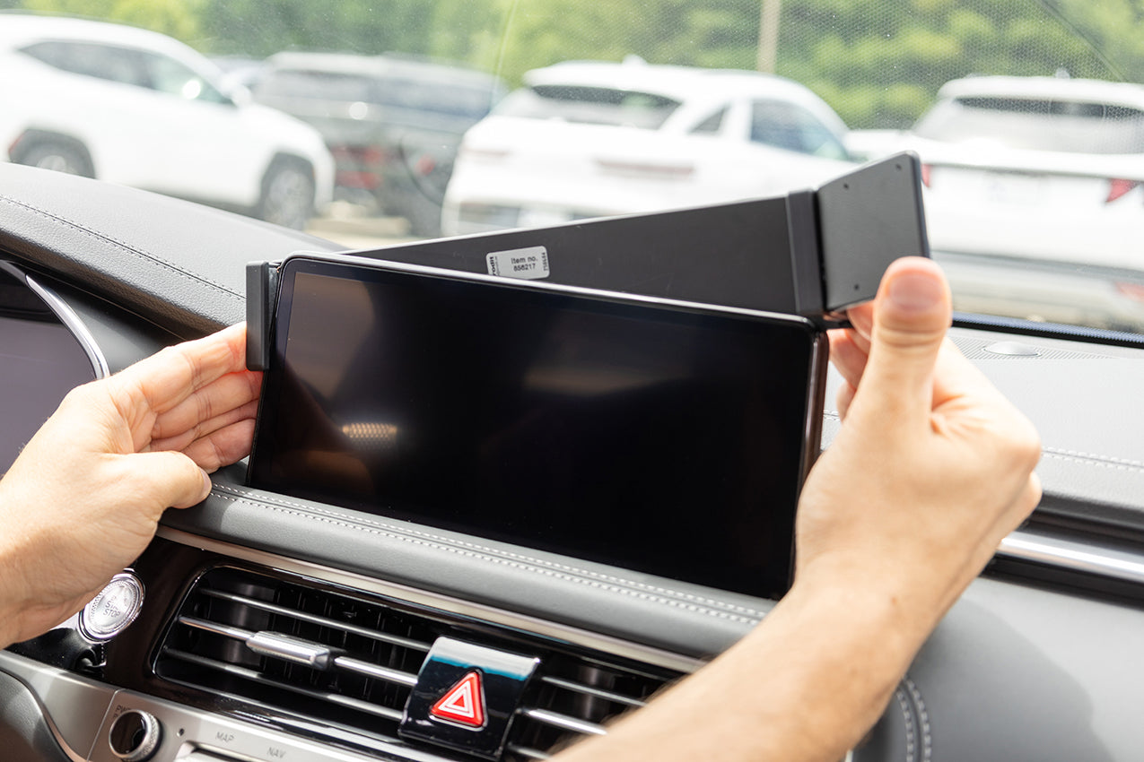 Brodit ProClip 856217 voor Genesis G70 2025-2026 - montagepositie op dashboard