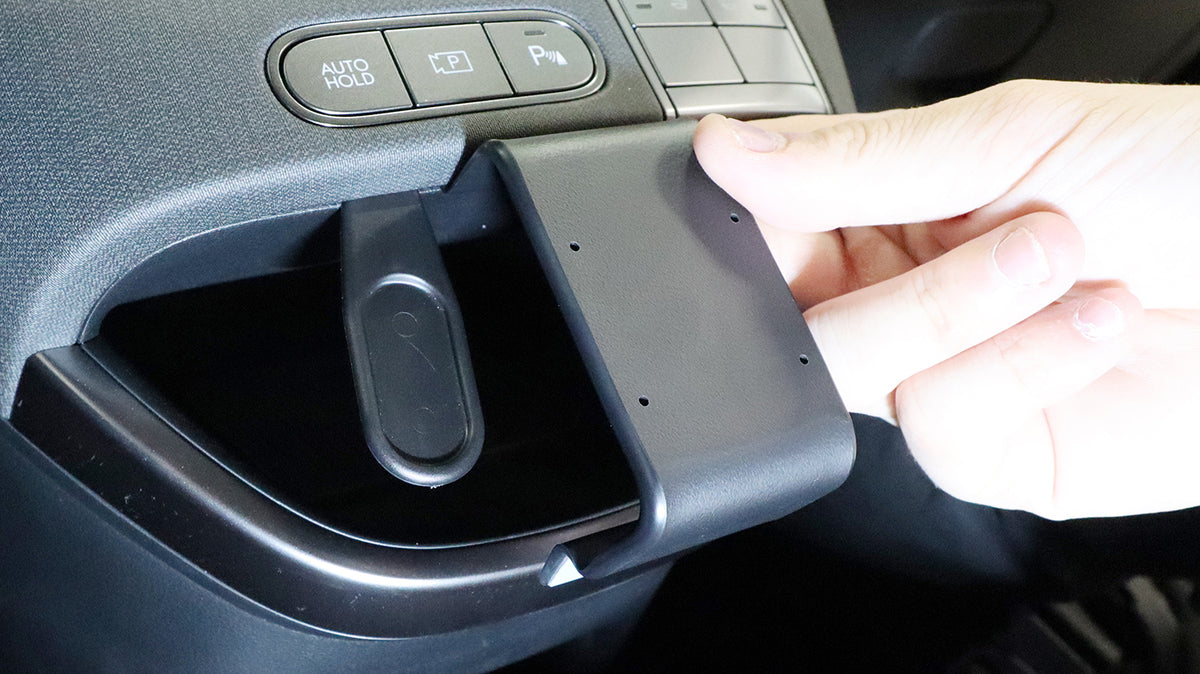 Brodit ProClip 856221 voor Hyundai Inster 2025-2026 - montagepositie op dashboard