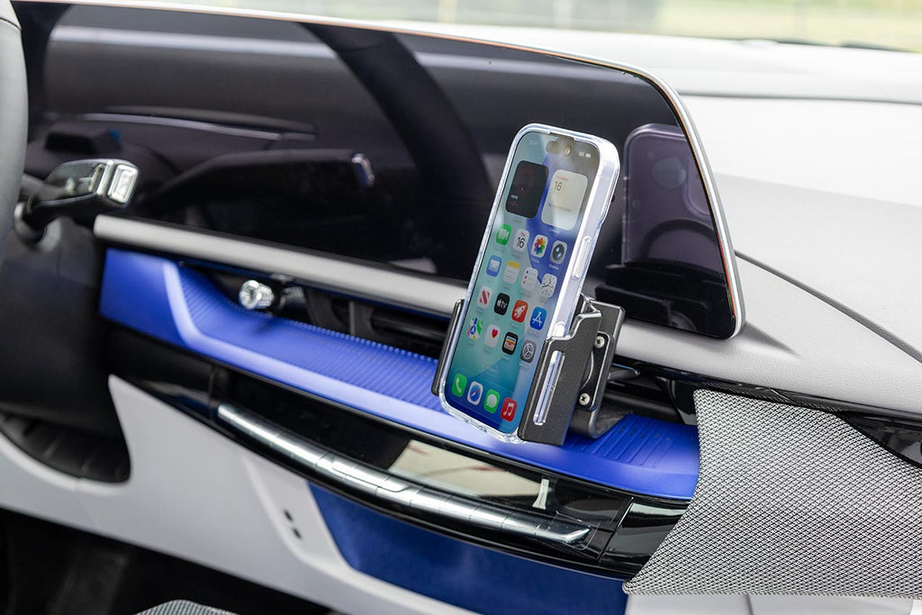 Brodit ProClip 856230 voor Cadillac Optiq 2025-2026 - montagefoto 8