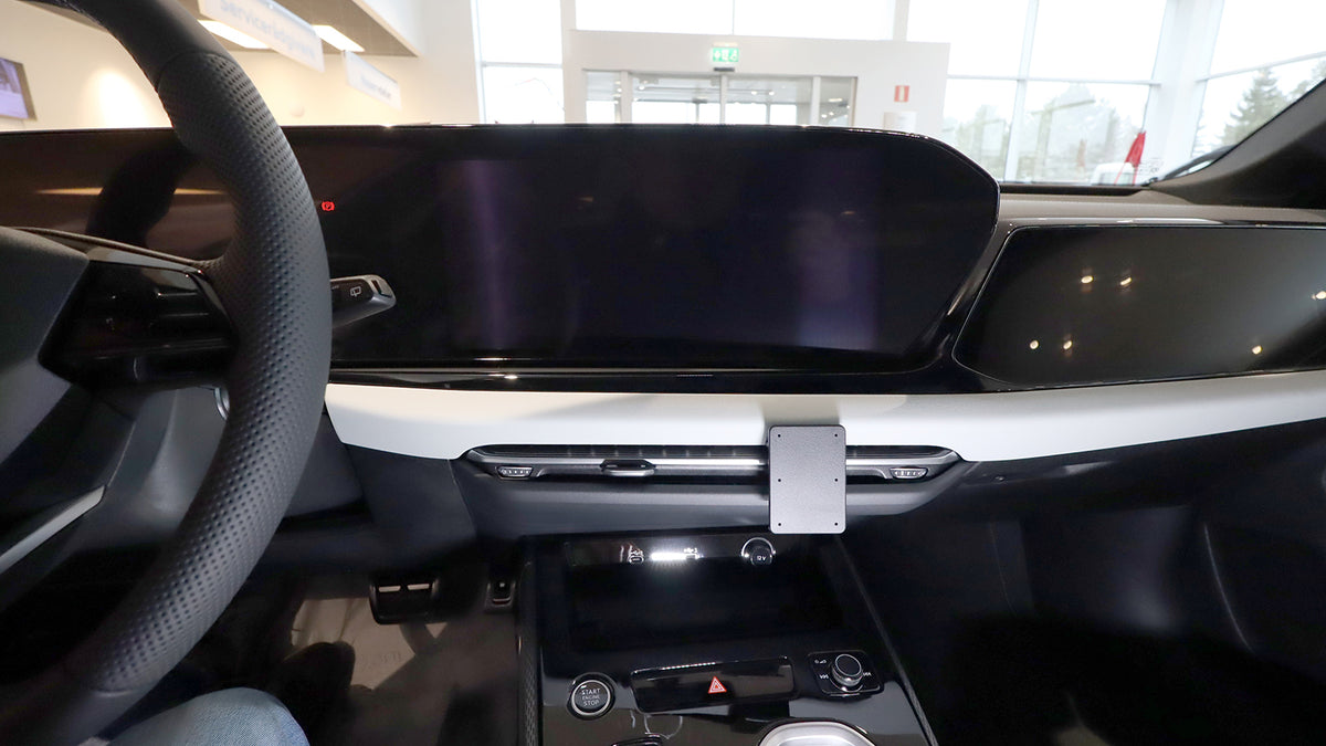 Brodit ProClip 856260 voor Audi A6 2025-2026 - detail van dashboardmontage