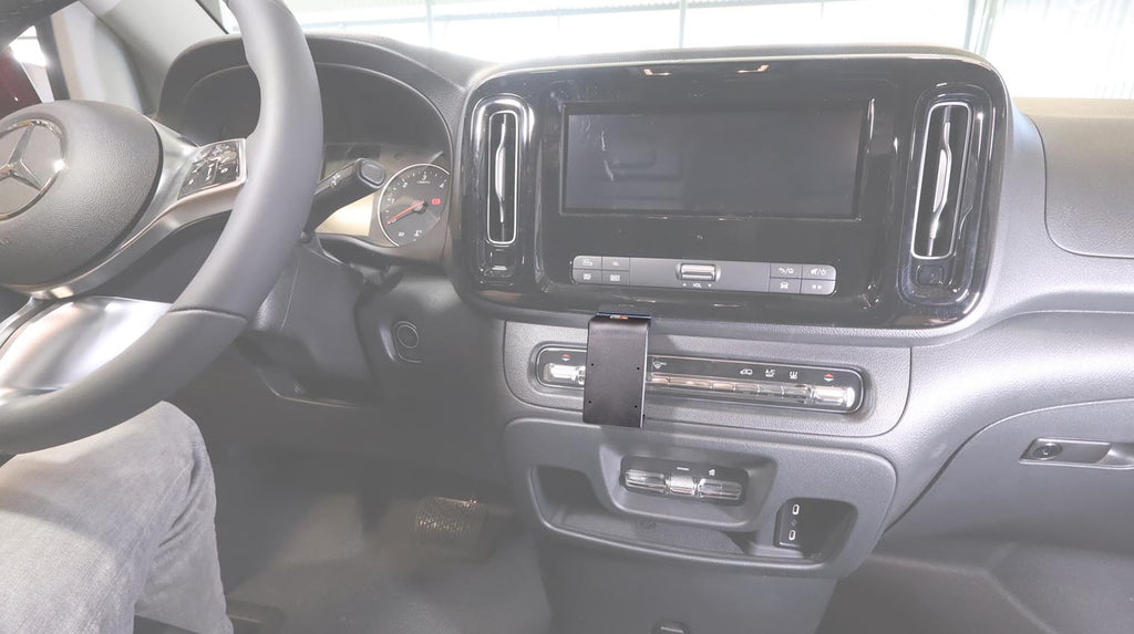Brodit ProClip 856278 voor Mercedes Benz Vito 2024-2026 - productfoto zwarte ABS montagebasis