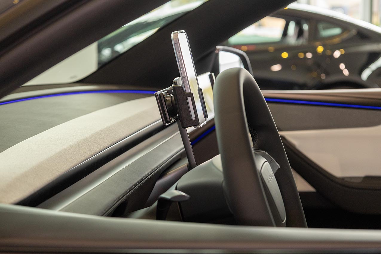 Brodit ProClip 856290 voor Tesla Model Y 2025-2026 - montagefoto 11